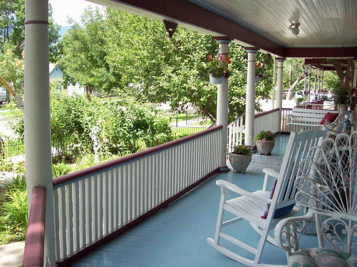 Holden House 1902 Bed & Breakfast Inn Colorado Springs Extérieur photo