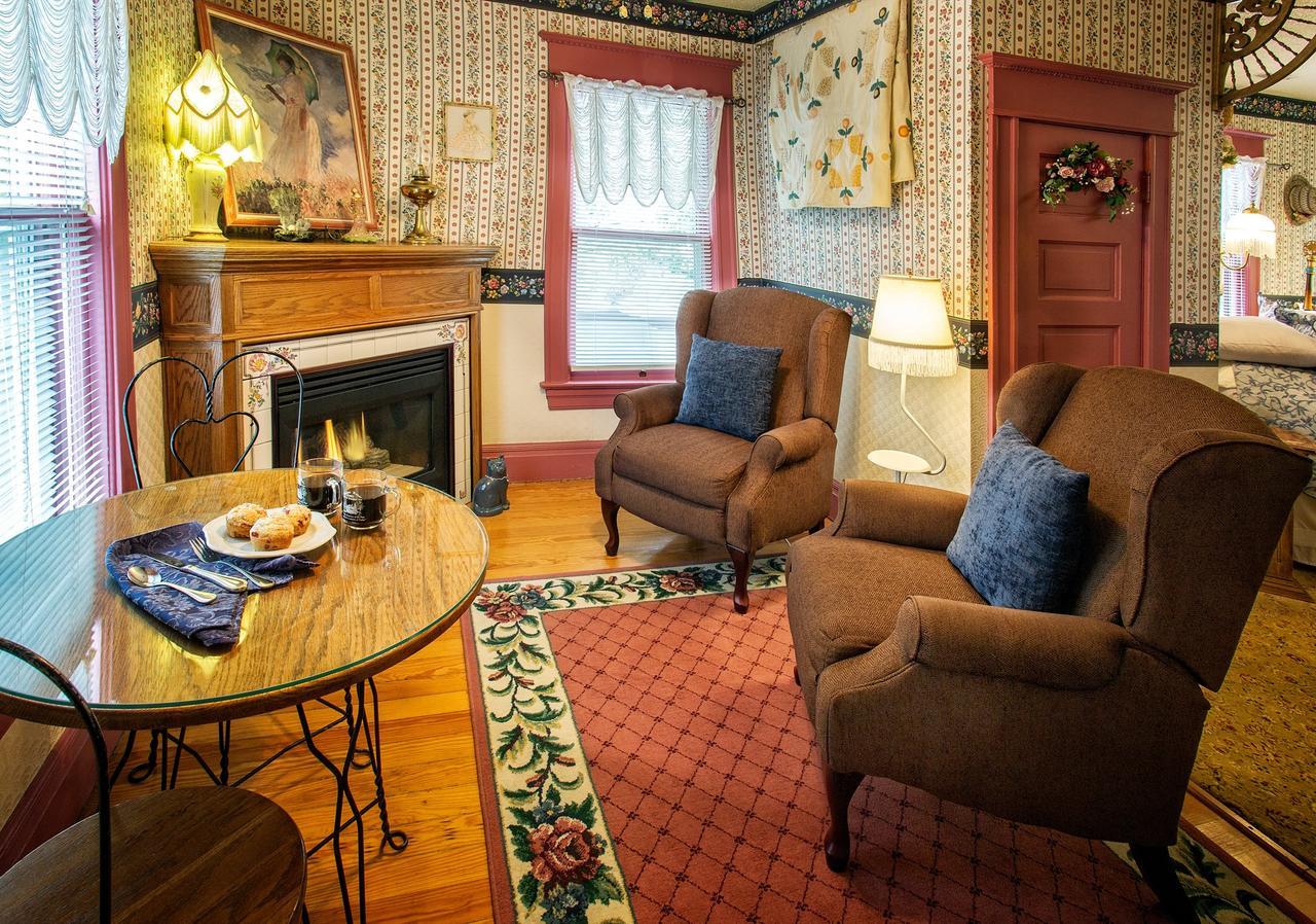 Holden House 1902 Bed & Breakfast Inn Colorado Springs Extérieur photo